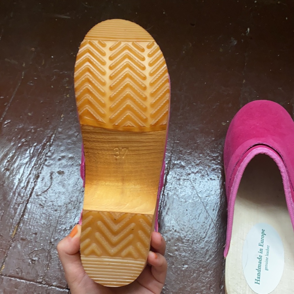 Hand made leather clogs - Picture 3 of 3